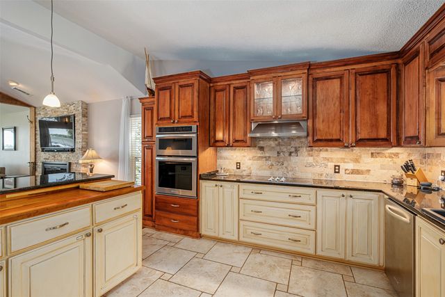 201 Edythe Dee Lane, Mabank, TX 75156