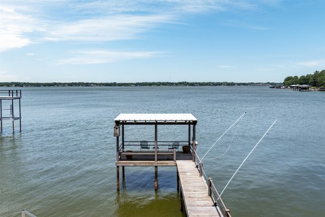 201 Edythe Dee Lane, Mabank, TX 75156