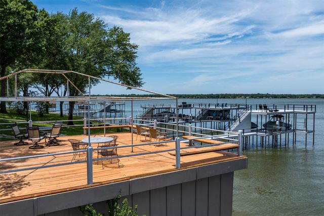 201 Edythe Dee Lane, Mabank, TX 75156