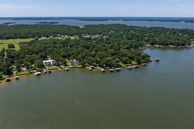 201 Edythe Dee Lane, Mabank, TX 75156