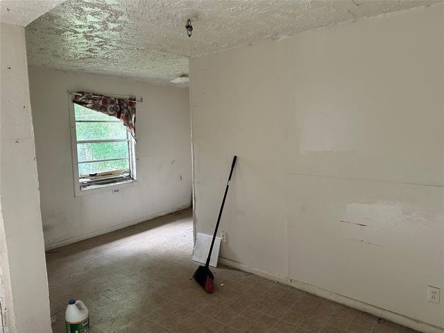7326 Le Havre Road, Houston, TX 77033