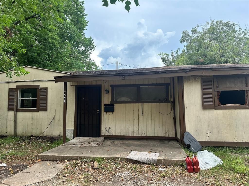 7326 Le Havre Road, Houston, TX 77033