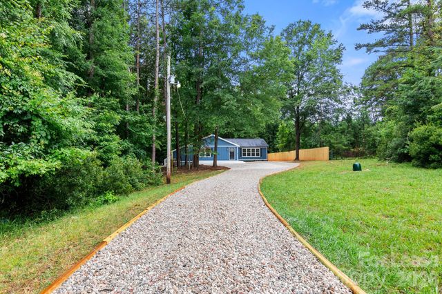 116 Maple Grove Church Road, Matthews, NC 28104