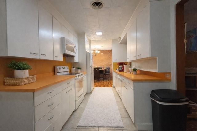 714 Frankie, Wharton, TX 77488