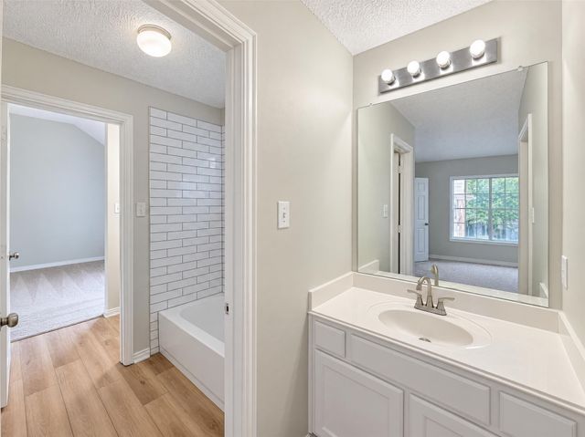 1017 Laurel Oak Drive, Flower Mound, TX 75028
