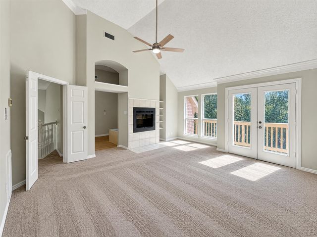 1017 Laurel Oak Drive, Flower Mound, TX 75028