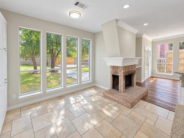 1017 Laurel Oak Drive, Flower Mound, TX 75028