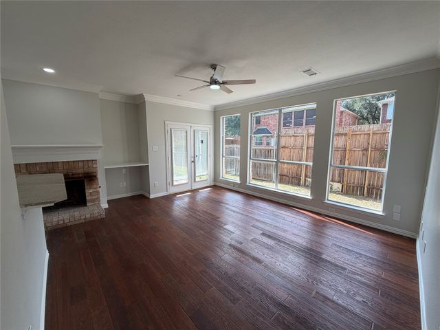 1017 Laurel Oak Drive, Flower Mound, TX 75028