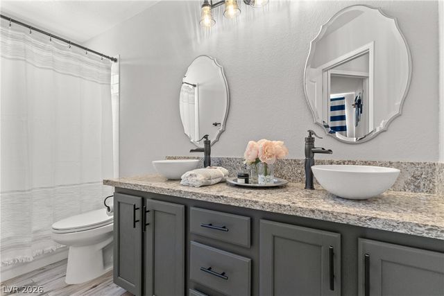 2417 Shady Vista Drive, Las Vegas, NV 89134