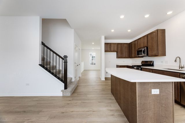 1703 Neubauer Circle, Lindenhurst, IL 60046