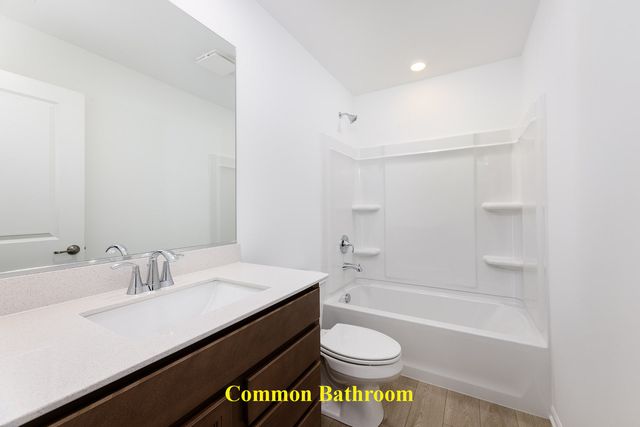 1703 Neubauer Circle, Lindenhurst, IL 60046