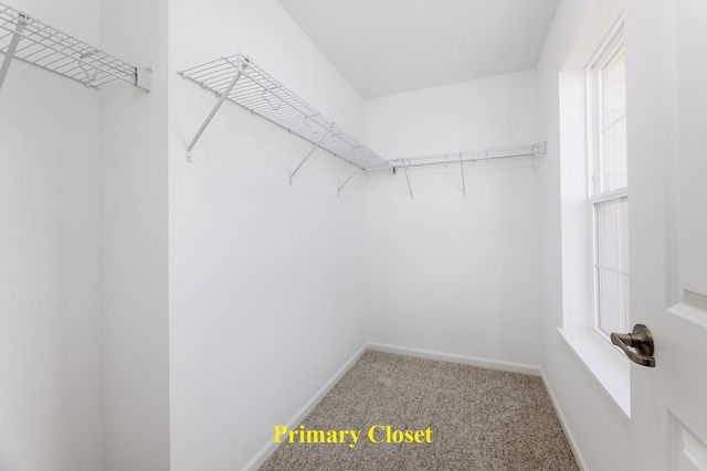 1703 Neubauer Circle, Lindenhurst, IL 60046