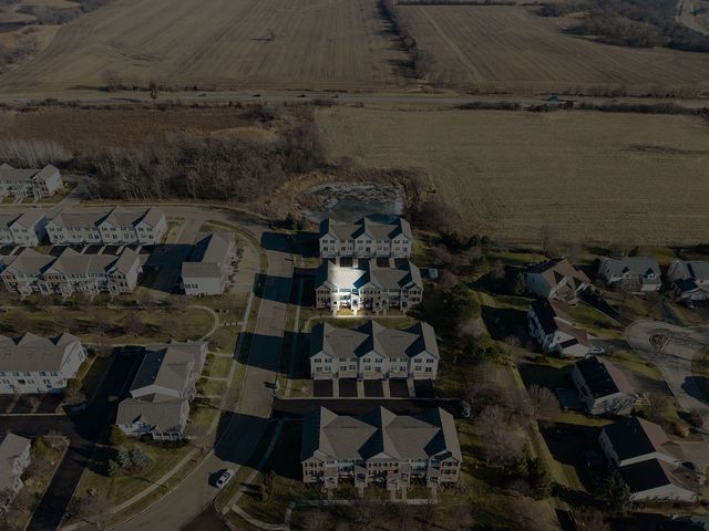 1703 Neubauer Circle, Lindenhurst, IL 60046