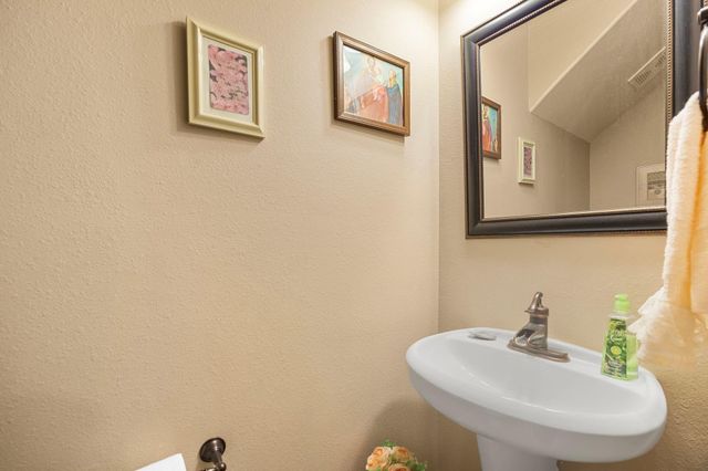 2822 Puddle Duck Court, Humble, TX 77396