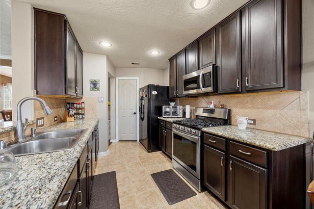 2822 Puddle Duck Court, Humble, TX 77396