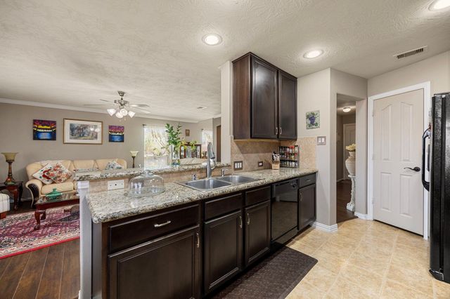 2822 Puddle Duck Court, Humble, TX 77396