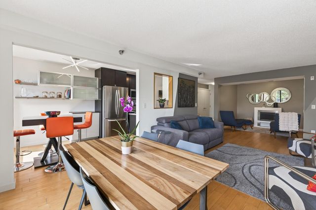 50 Groveland Terrace C208, Minneapolis, MN 55403