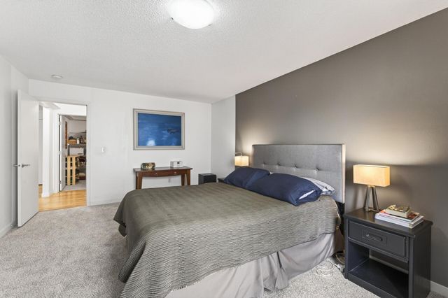 50 Groveland Terrace C208, Minneapolis, MN 55403