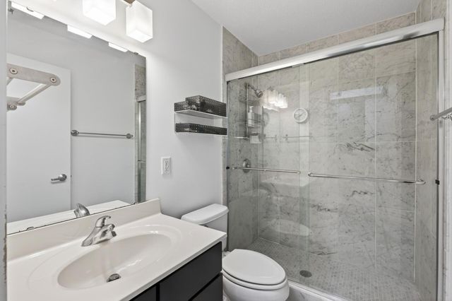 50 Groveland Terrace C208, Minneapolis, MN 55403