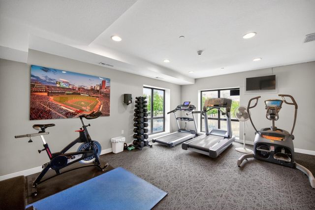 50 Groveland Terrace C208, Minneapolis, MN 55403