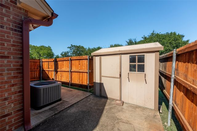 507 W 2ND Street, Maypearl, TX 76064