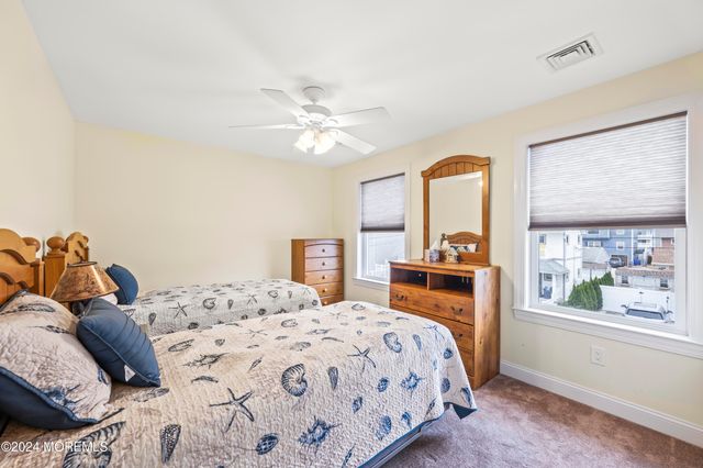 3 Holiday Road, Ortley Beach, NJ 08751
