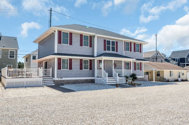 3 Holiday Road, Ortley Beach, NJ 08751