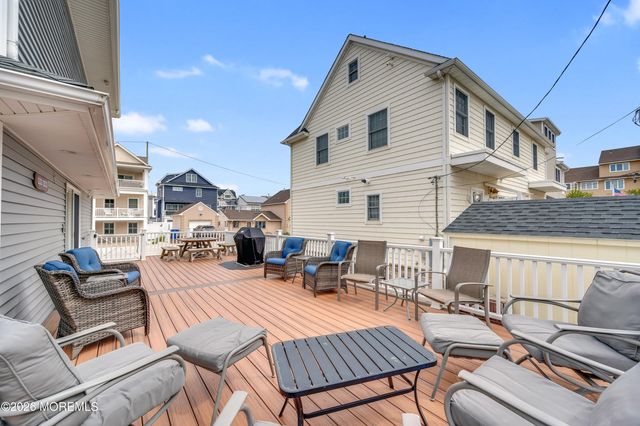 3 Holiday Road, Ortley Beach, NJ 08751
