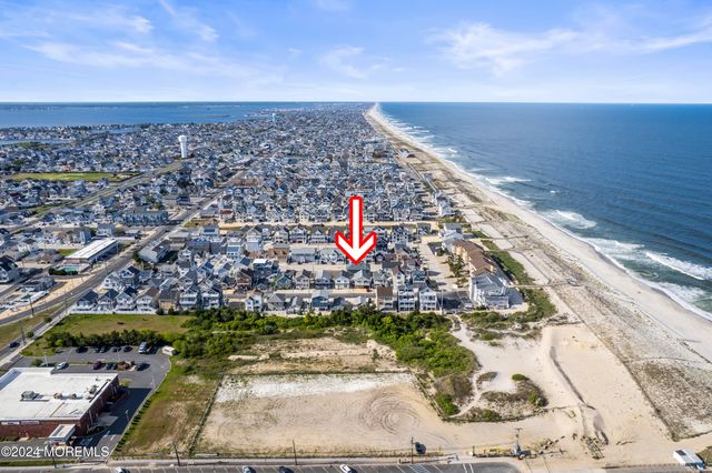 3 Holiday Road, Ortley Beach, NJ 08751