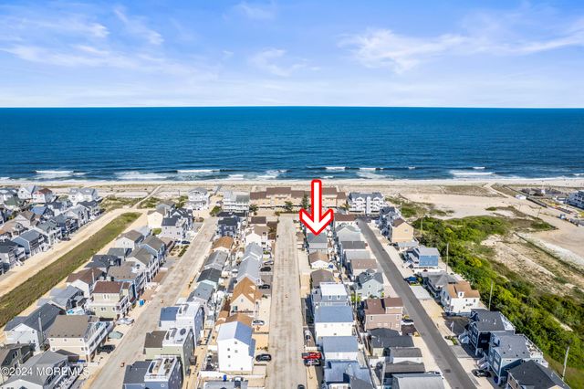3 Holiday Road, Ortley Beach, NJ 08751