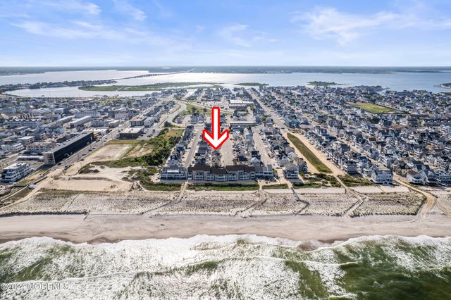 3 Holiday Road, Ortley Beach, NJ 08751