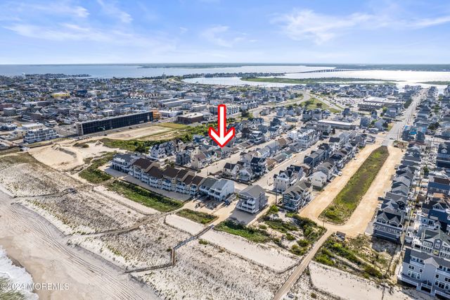 3 Holiday Road, Ortley Beach, NJ 08751