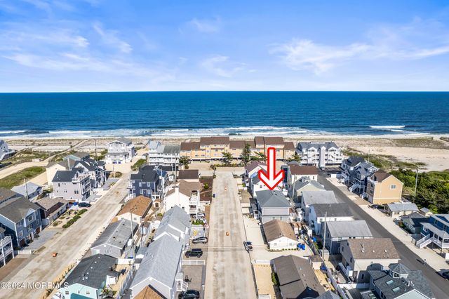 3 Holiday Road, Ortley Beach, NJ 08751