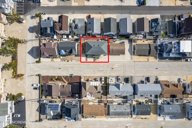 3 Holiday Road, Ortley Beach, NJ 08751