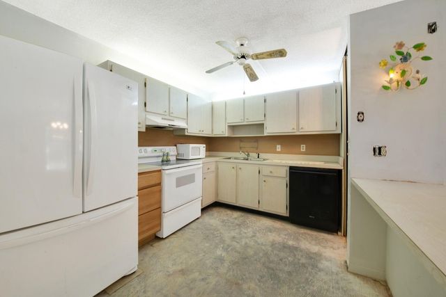 3527 La Palmas Court A-1, Greenacres, FL 33463