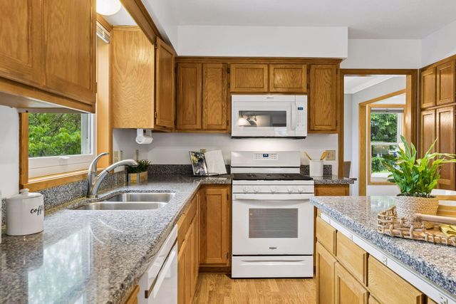 18224 88th Avenue N, Maple Grove, MN 55311