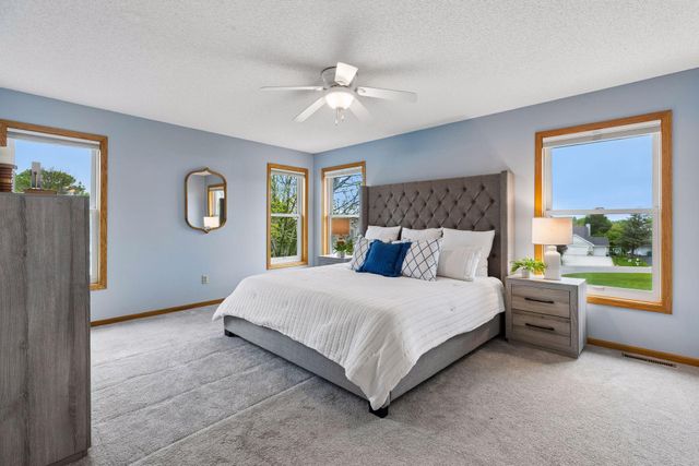 18224 88th Avenue N, Maple Grove, MN 55311