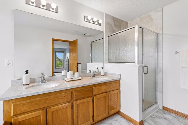 18224 88th Avenue N, Maple Grove, MN 55311