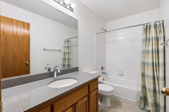 18224 88th Avenue N, Maple Grove, MN 55311