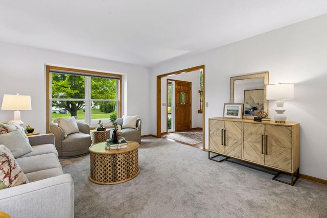 18224 88th Avenue N, Maple Grove, MN 55311