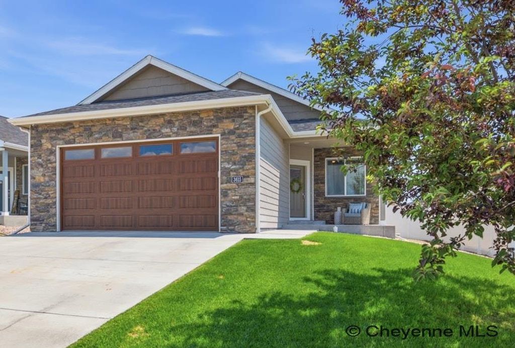 3615 RED FEATHER TR, Cheyenne, WY 82001
