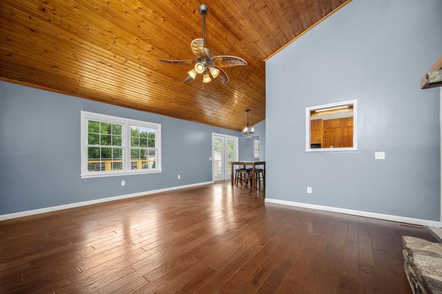 29 Bryson St, Auburntown, TN 37016