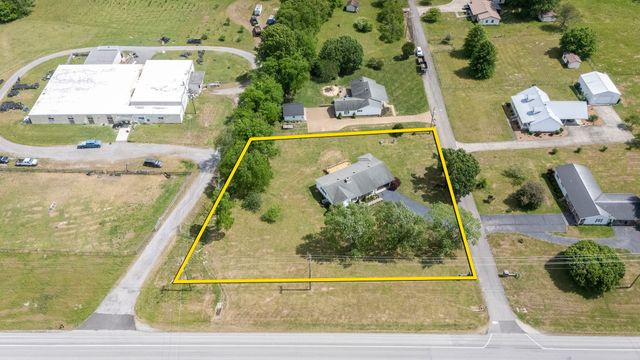 29 Bryson St, Auburntown, TN 37016