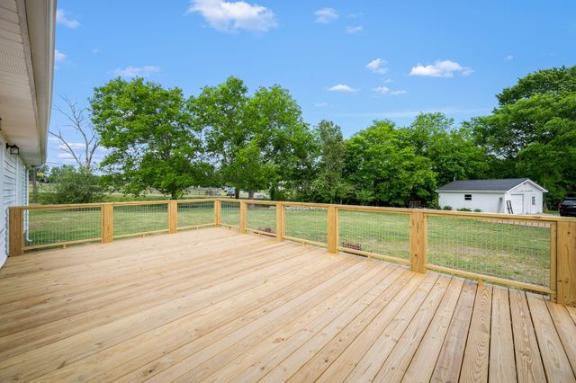 29 Bryson St, Auburntown, TN 37016