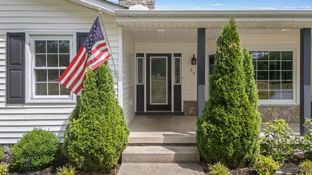 29 Bryson St, Auburntown, TN 37016