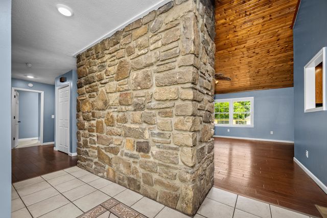 29 Bryson St, Auburntown, TN 37016
