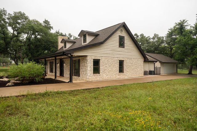 812 Post Oak DR, Dripping Springs, TX 78620