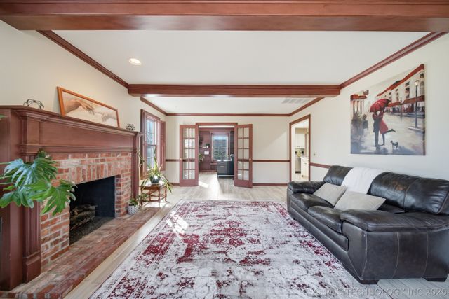 6710 S Atlanta Avenue, Tulsa, OK 74136