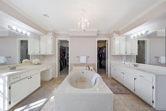 6710 S Atlanta Avenue, Tulsa, OK 74136