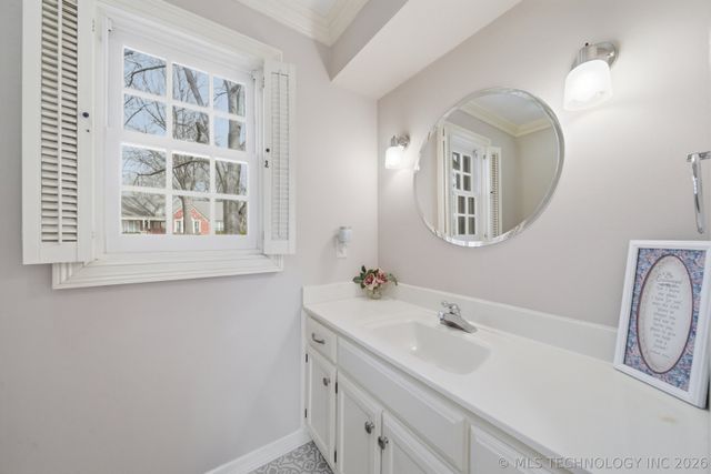 6710 S Atlanta Avenue, Tulsa, OK 74136